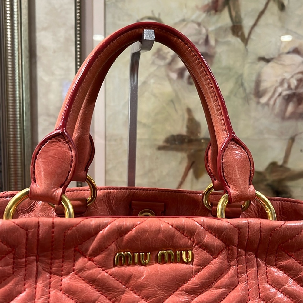 Miu Miu Pink Quilted Women's Bag EUC - Picture 6 of 15